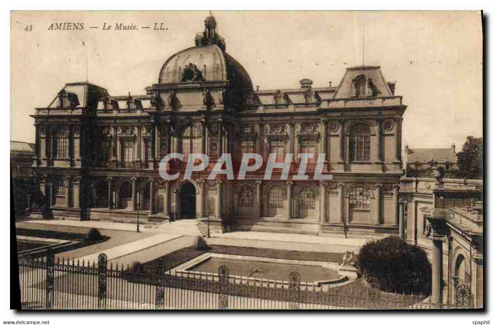 CPA Amiens Le Musee