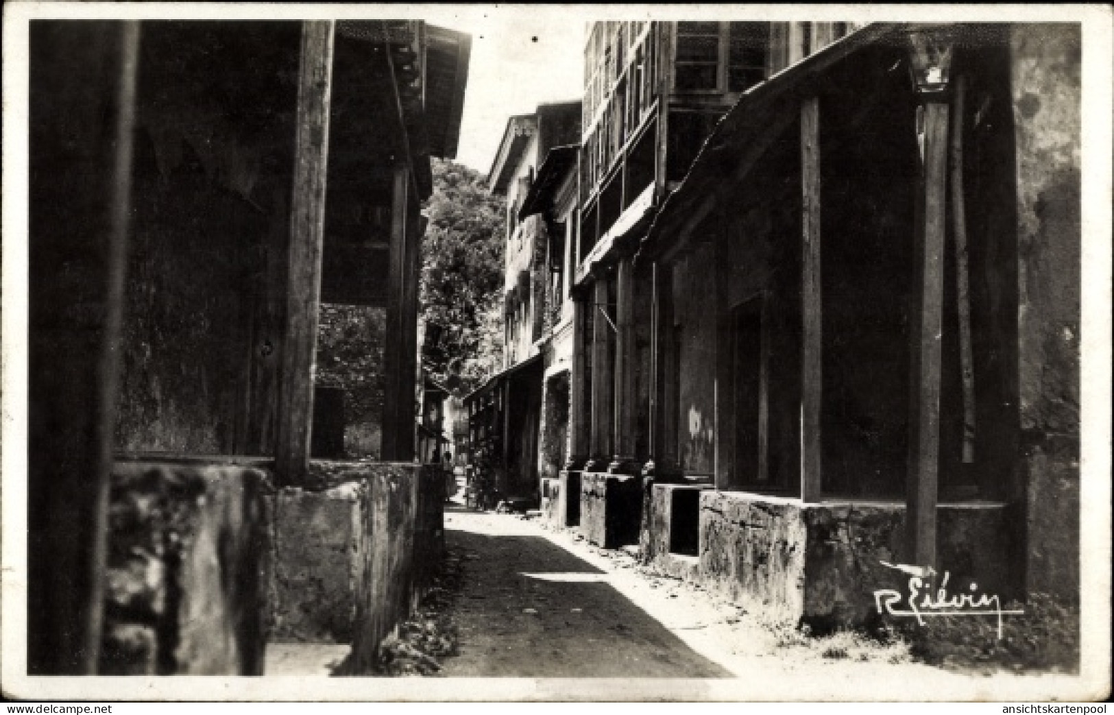 CPA Ampasimene Madagaskar, Straßenpartie