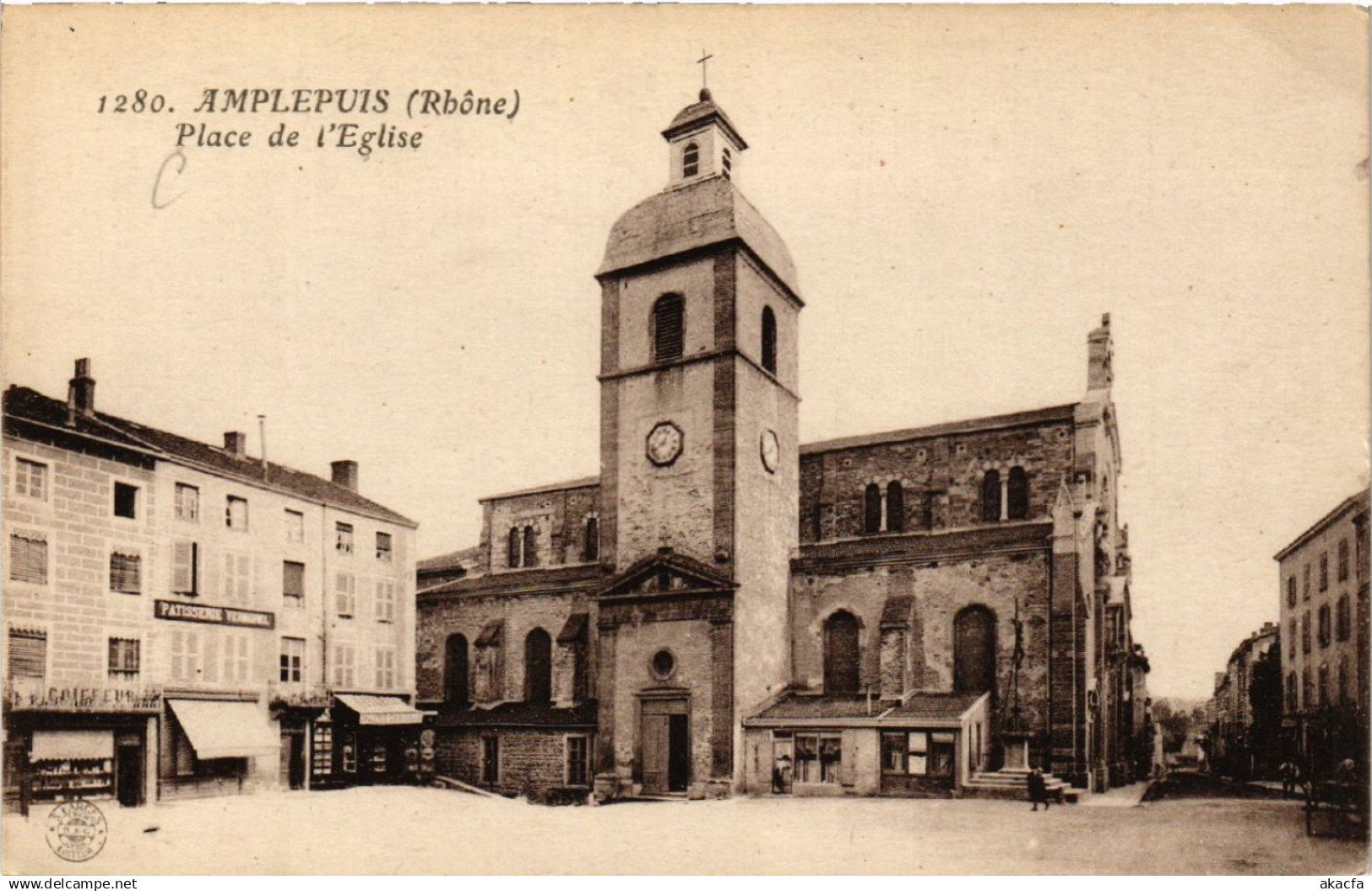 CPA AMPLEPUIS Place de l'Église (463176)
