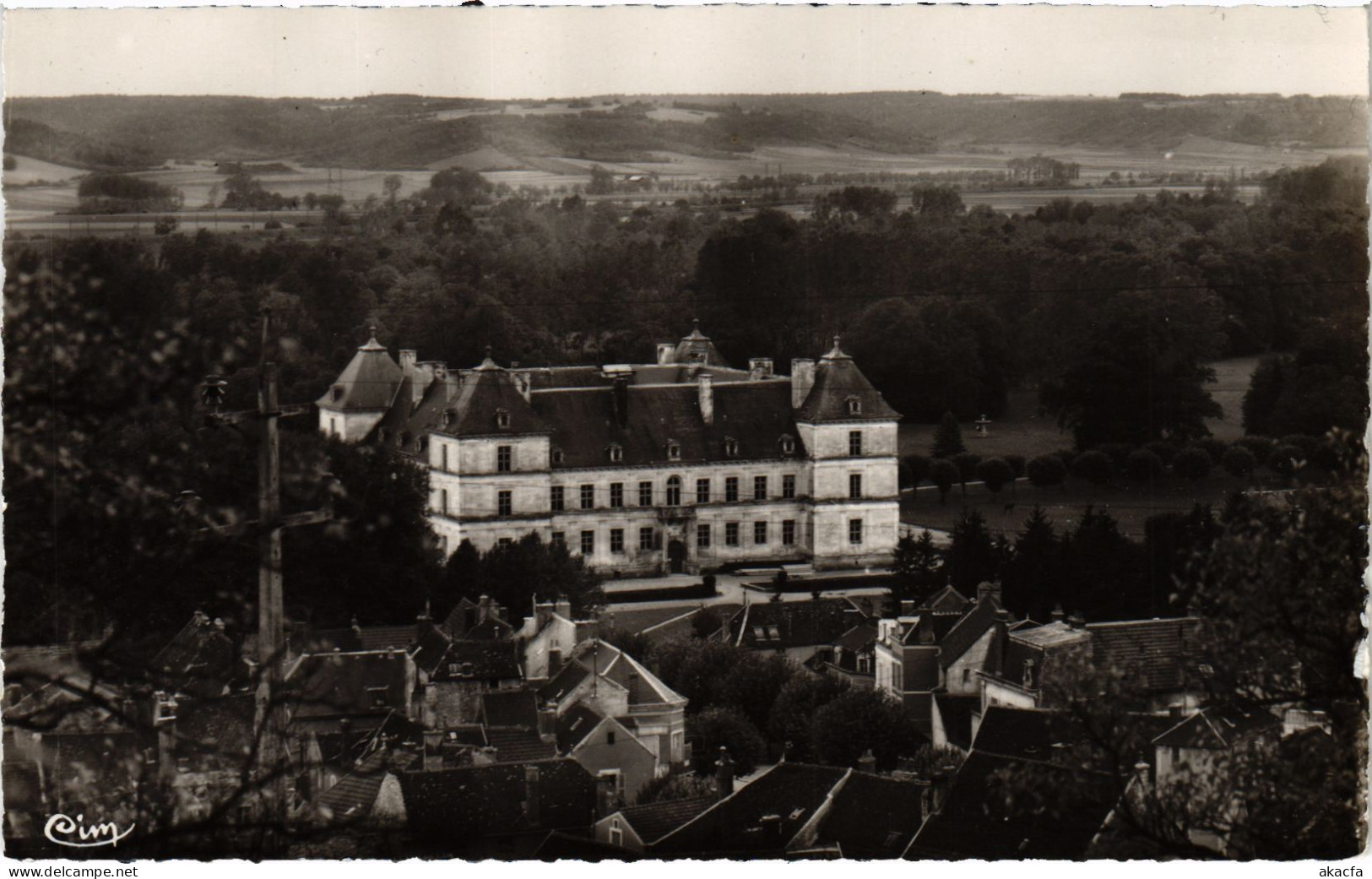 CPA Ancy-le-Franc Chateau et le Parc FRANCE (1451756)