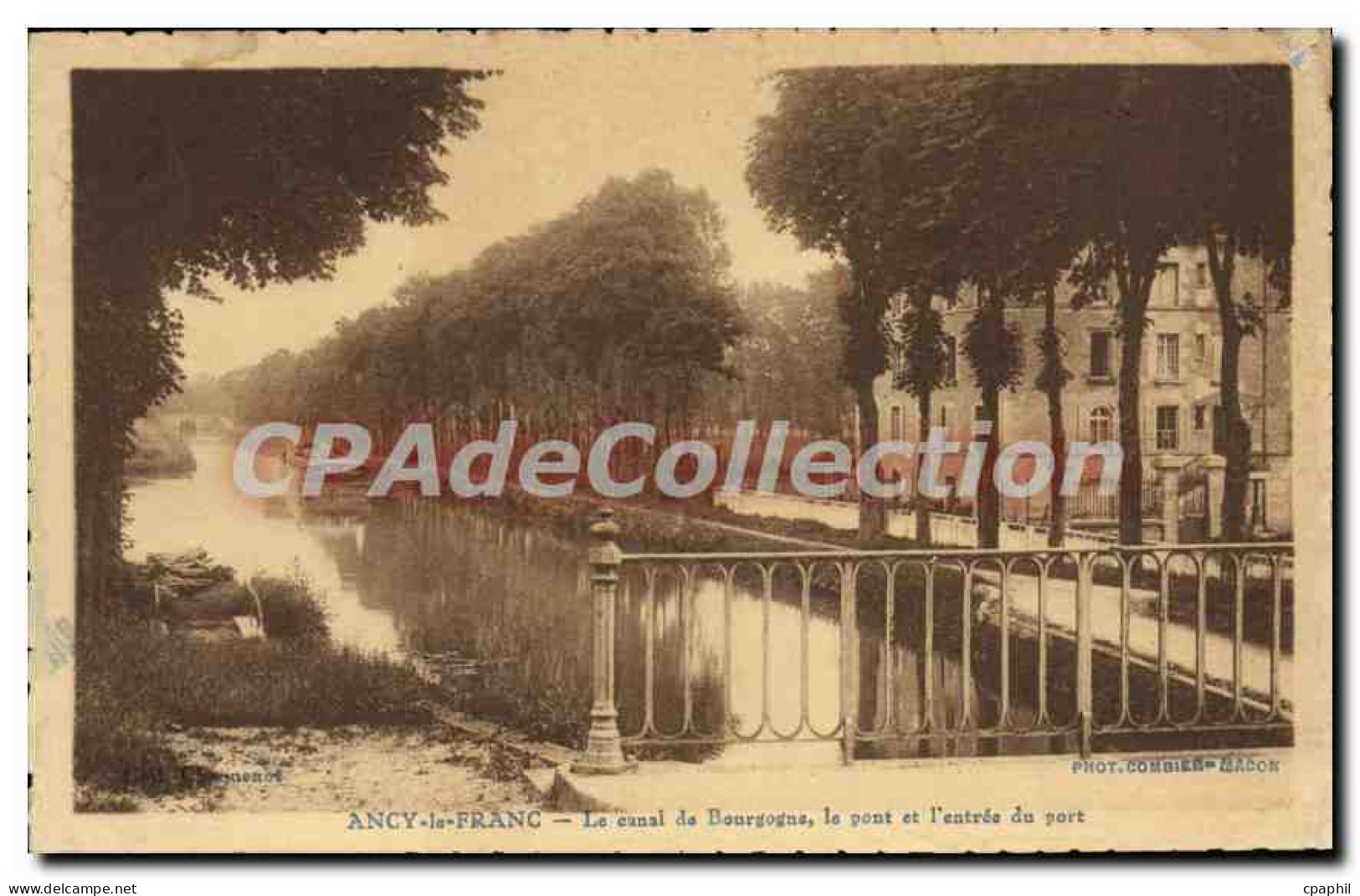 CPA Ancy Le Franc Le Canal De Bourgogne Le Pont entrée du port