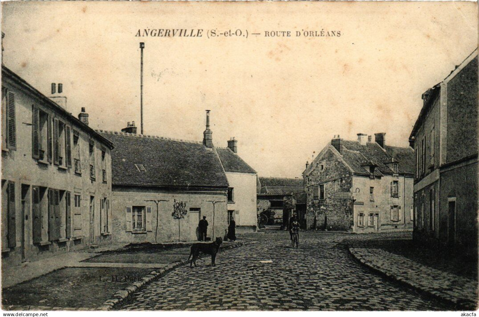 CPA Angerville Route d'Orleans (1360030)