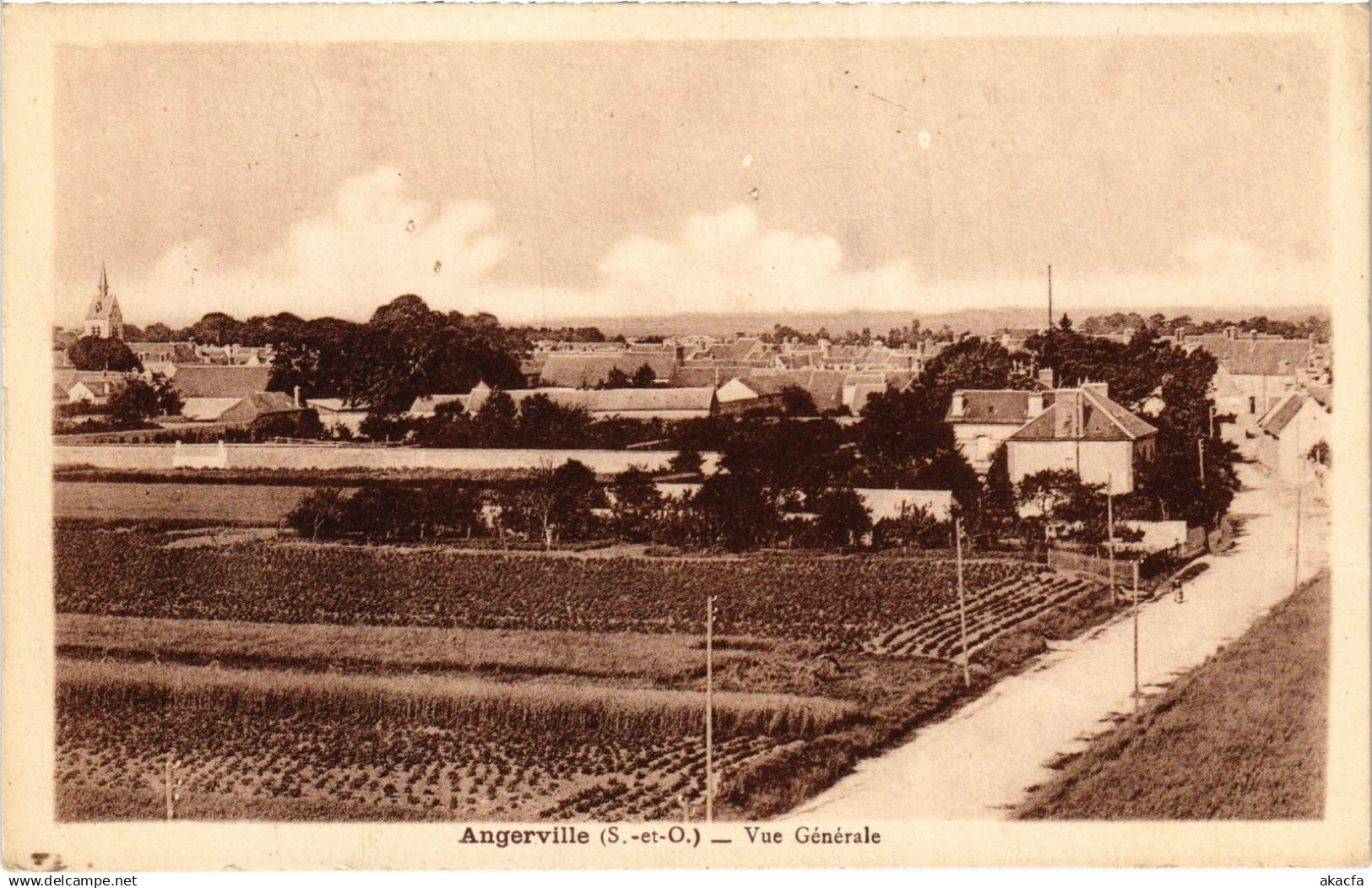 CPA Angerville Vue Generale FRANCE (1371544)