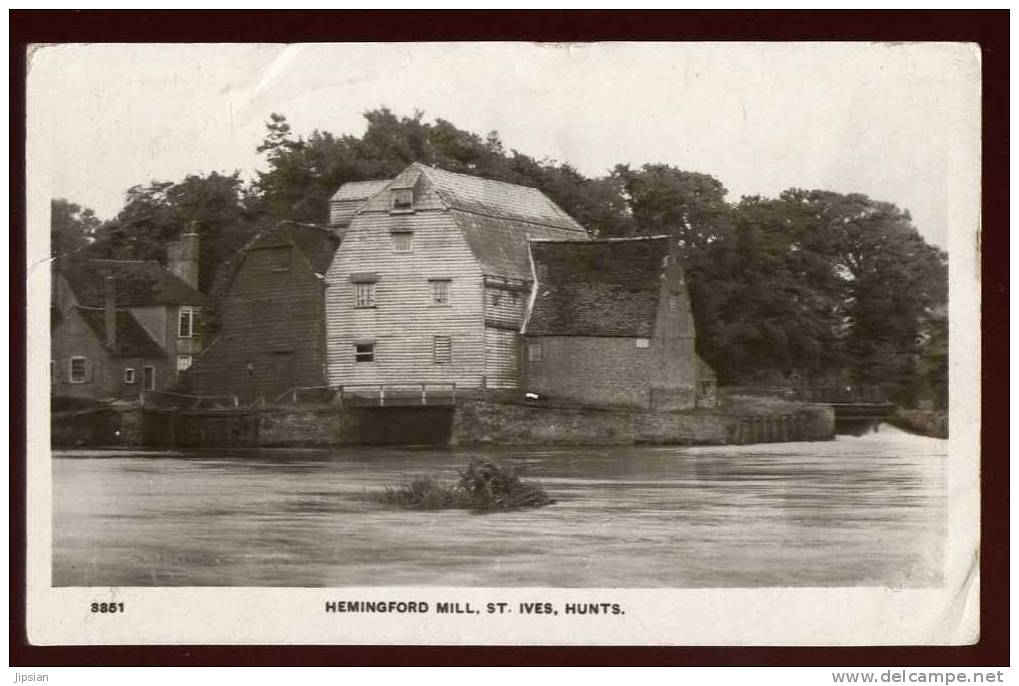 cpa  Angleterre  Hemingford  Mill St Ives  Hunt   ABE47
