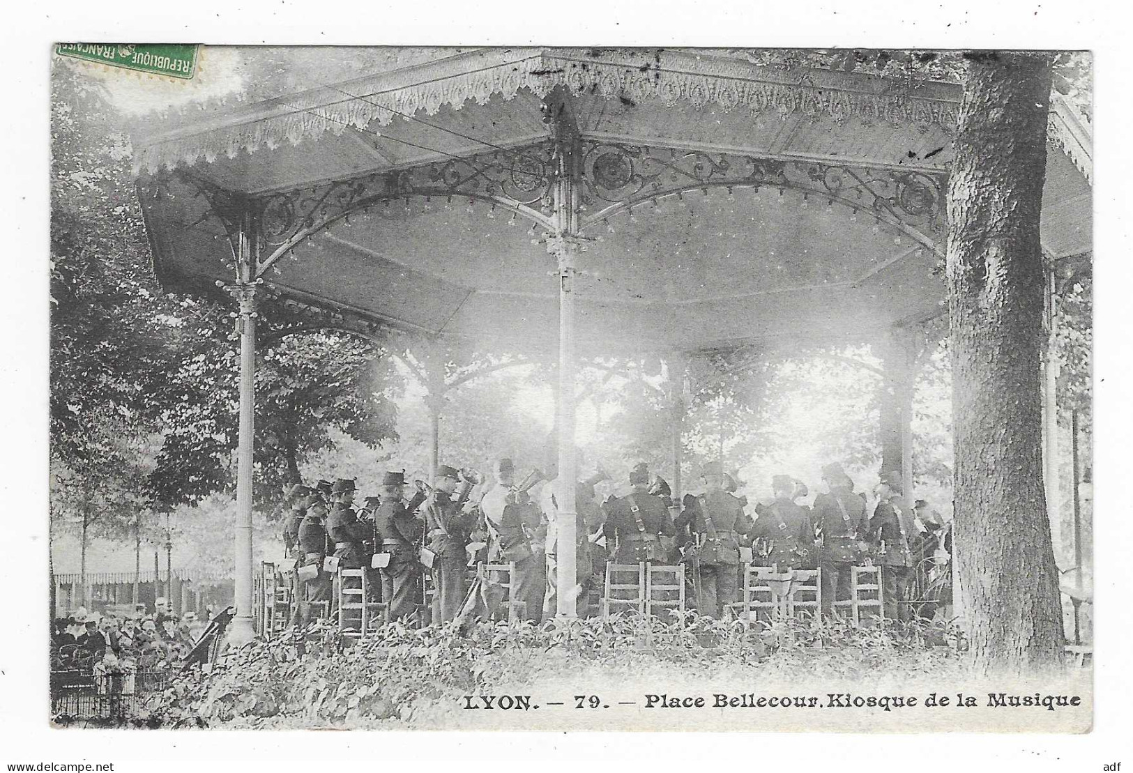 CPA ANIMEE LYON, ANIMATION, MUSICIENS DANS LE KIOSQUE DE LA MUSIQUE, PLACE BELLECOUR, LYON 2, RHONE 69