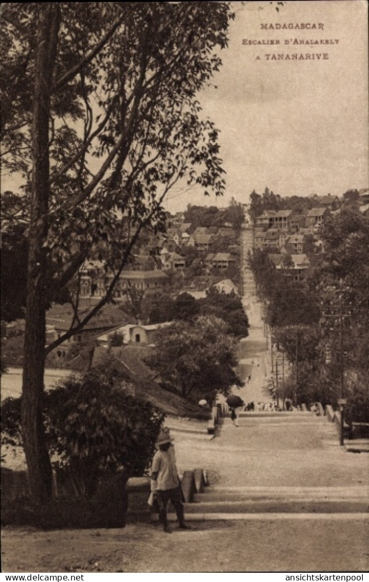 CPA Antananarivo Tananarive Madagaskar, Madagaskar, Treppe, Landschaft, Bäume
