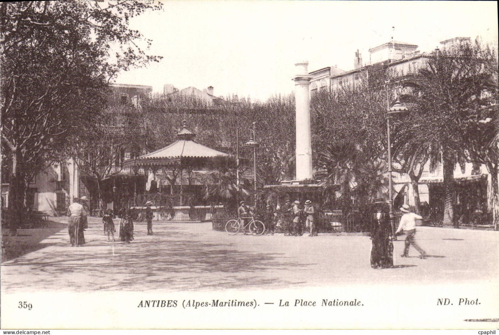 CPA Antibes La Place Nationale