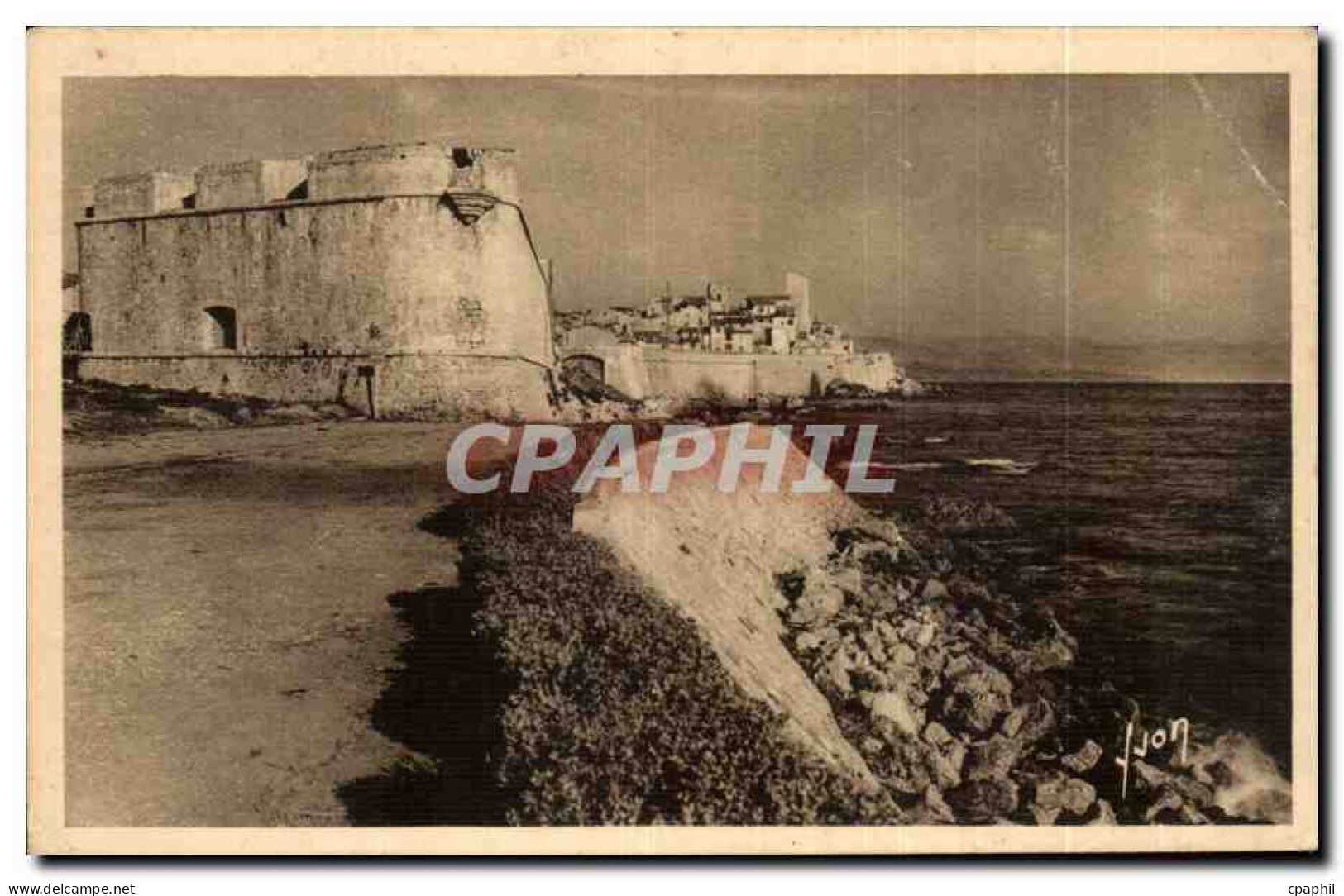 CPA Antibes Les remparts