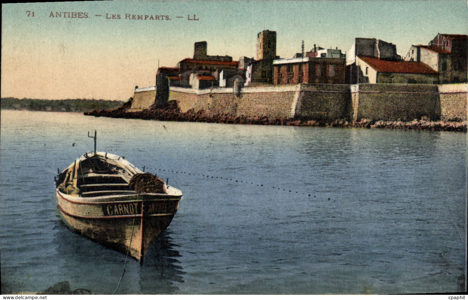 CPA Antibes Les Remparts