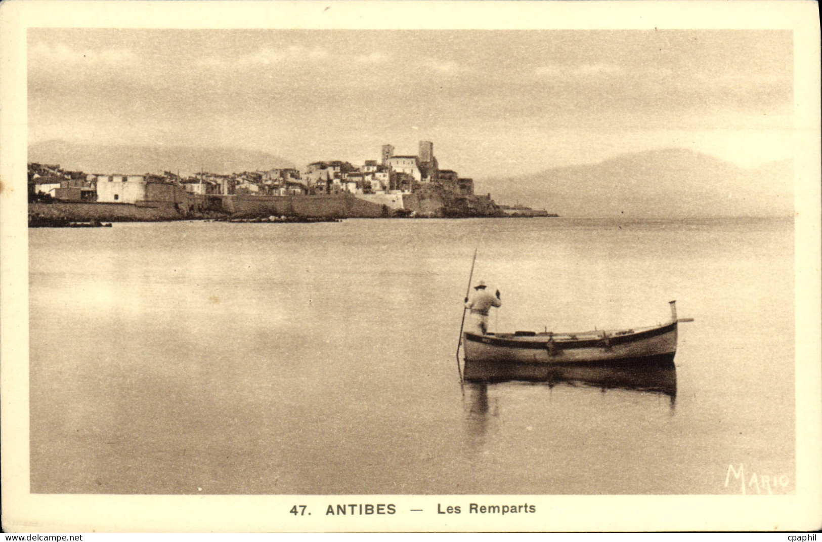 CPA Antibes Les Remparts