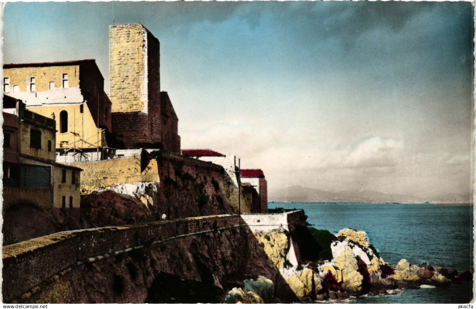 CPA Antibes- Les Remparts FRANCE (1004169)