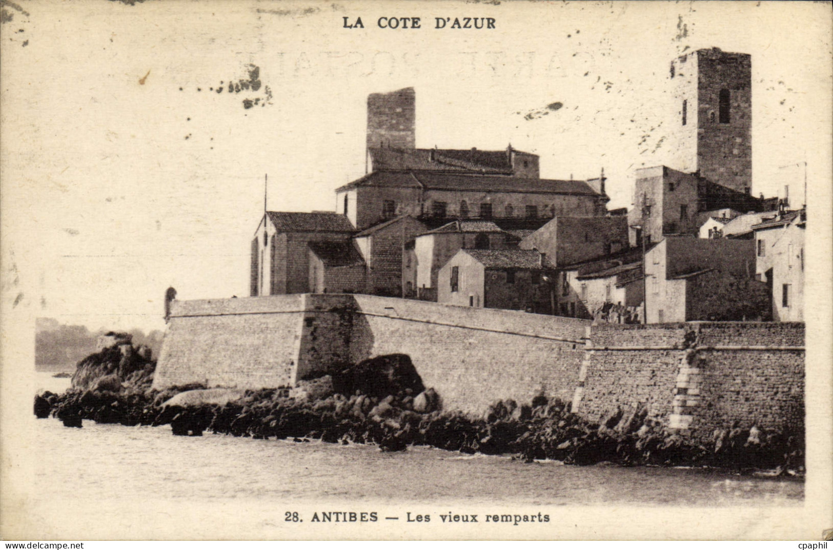 CPA Antibes Les Vieux Remparts