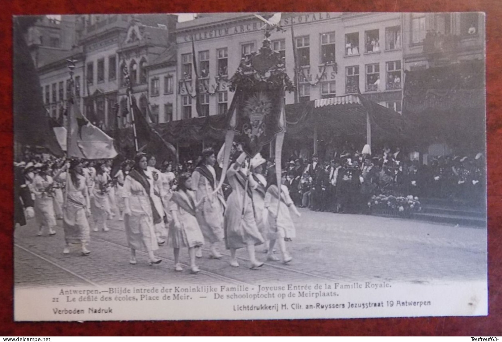 Cpa Antwerpen : blijde intrede der Koninklijke familie - de schooloptocht op de Meirplaats