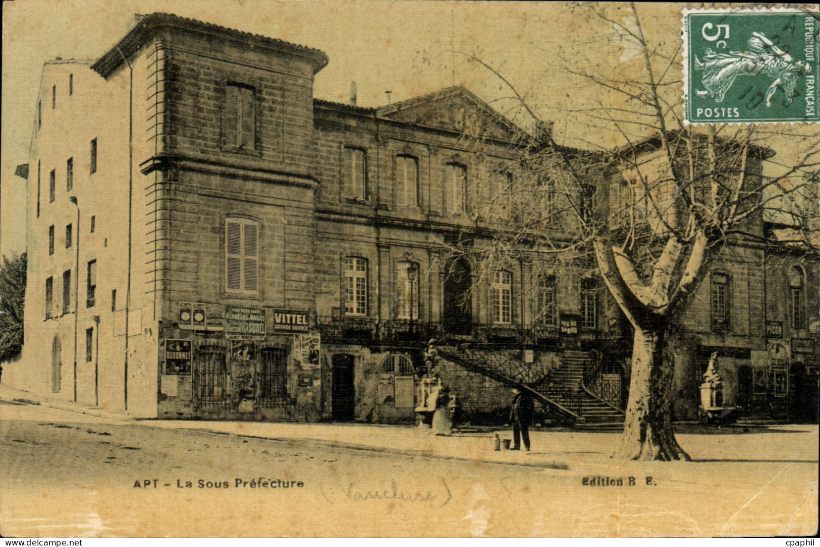 CPA Apt La Sous Prefecture