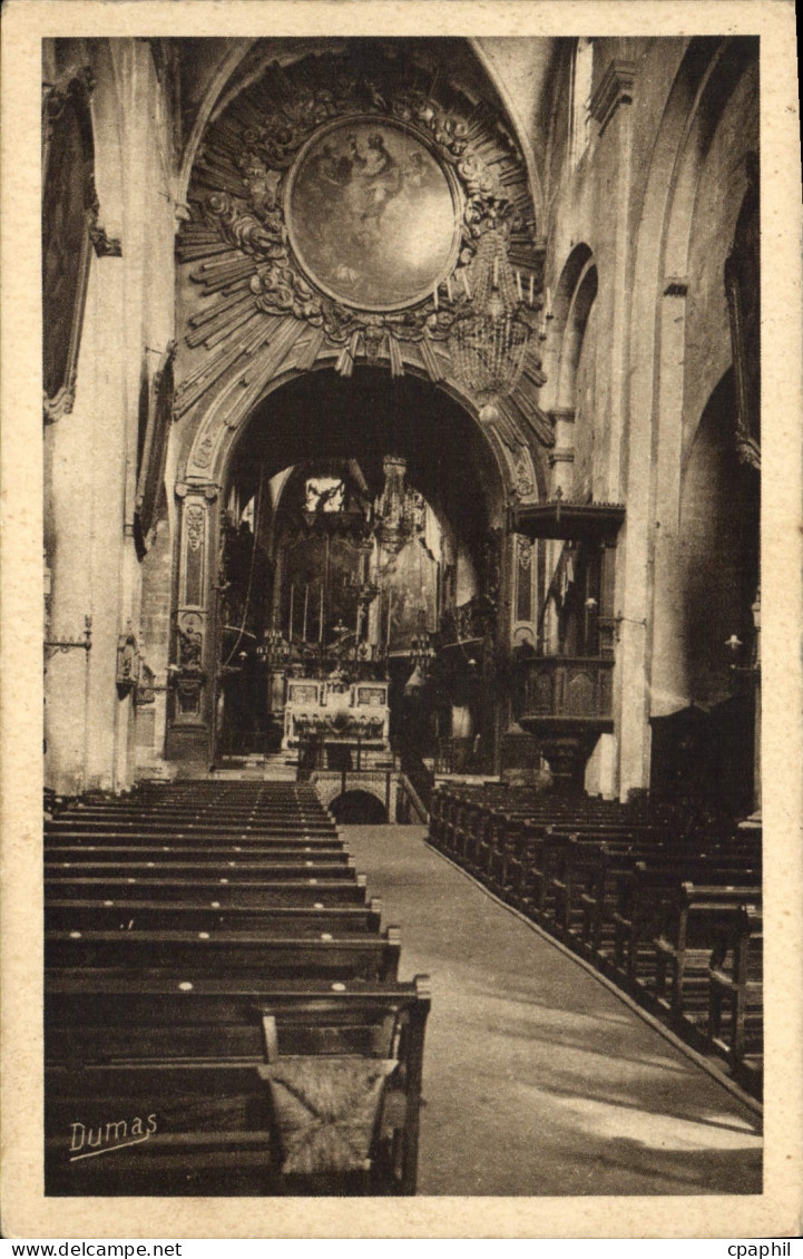 CPA Apt (Vaucluse) Interieur de la Cathedrale
