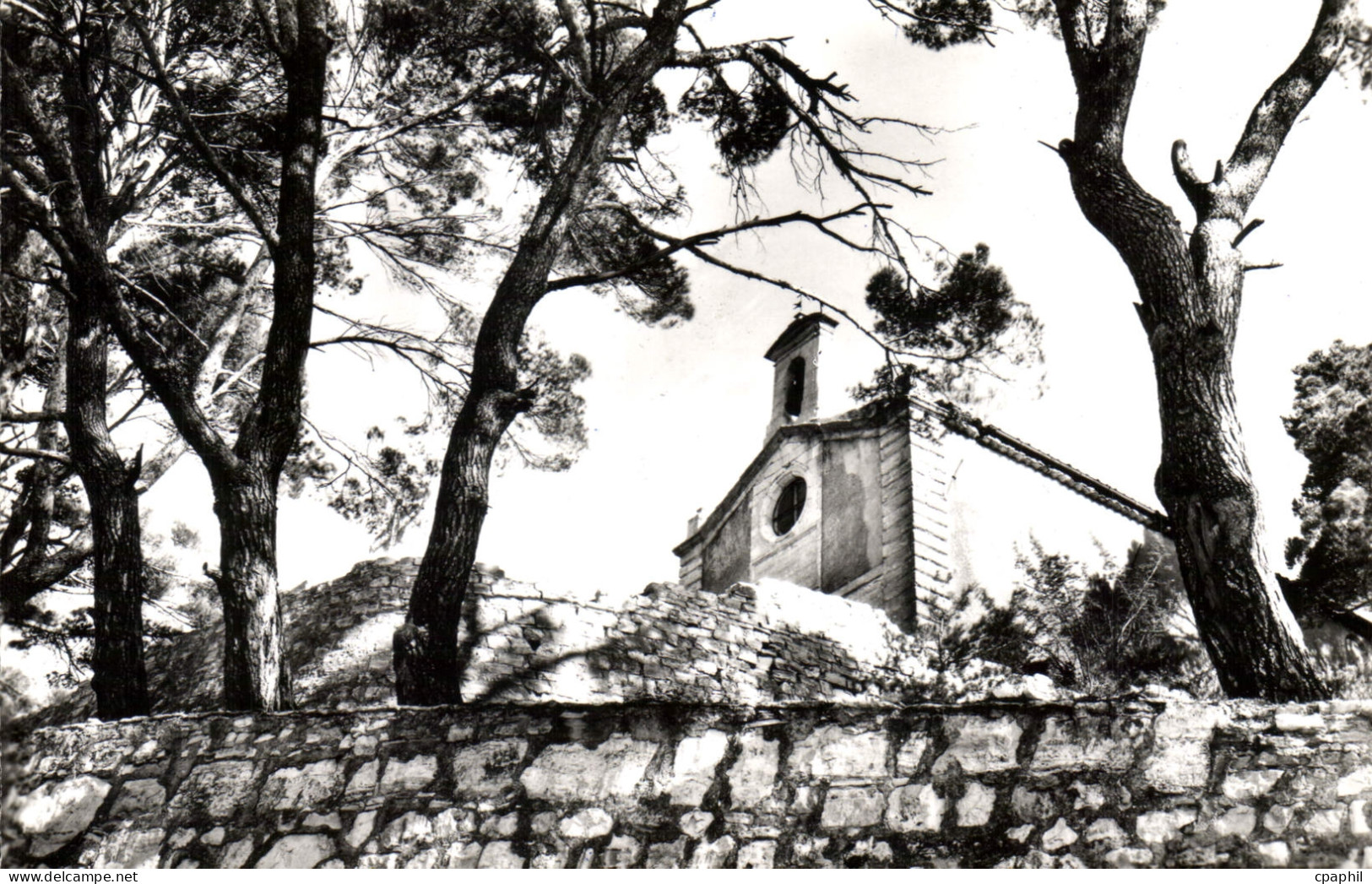CPA Apt (Vaucluse) Notre Dame de la Garde