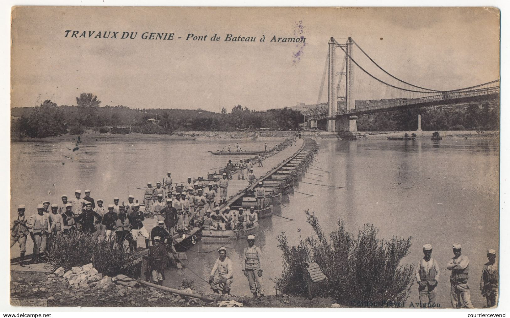 CPA - ARAMON (Gard) - Pont de Bateau à Aramon