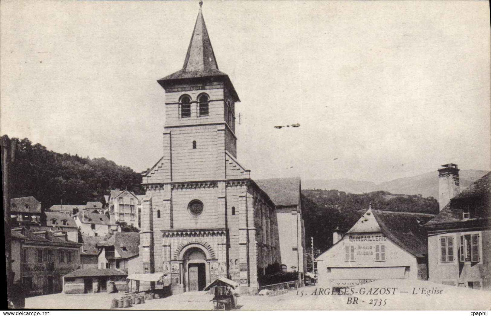 CPA Argeles Gazost L'Eglise