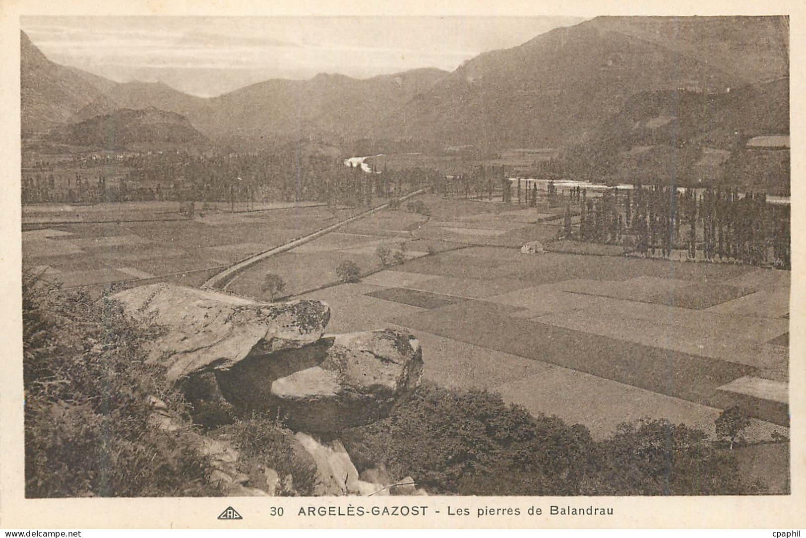 CPA Argeles Gazost les pierres de balandrau