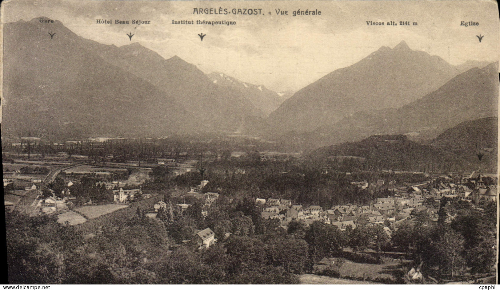 CPA Argeles Gazost Vue generale