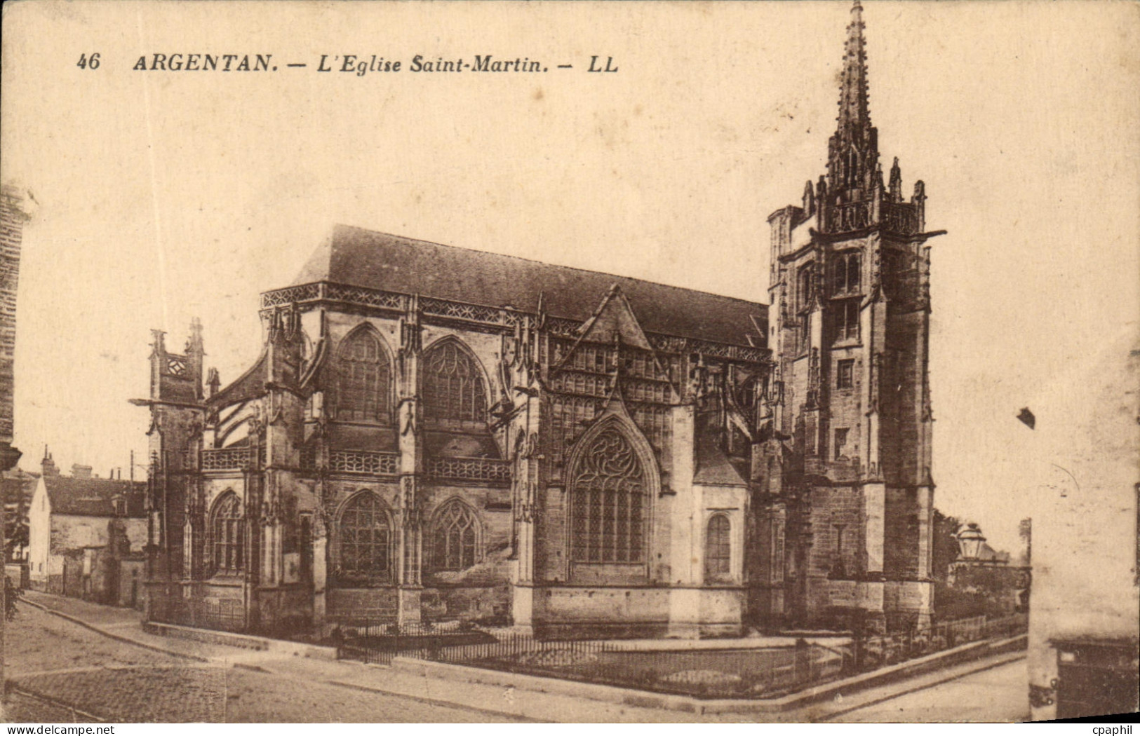 CPA Argentan L'Eglise Saint Martin