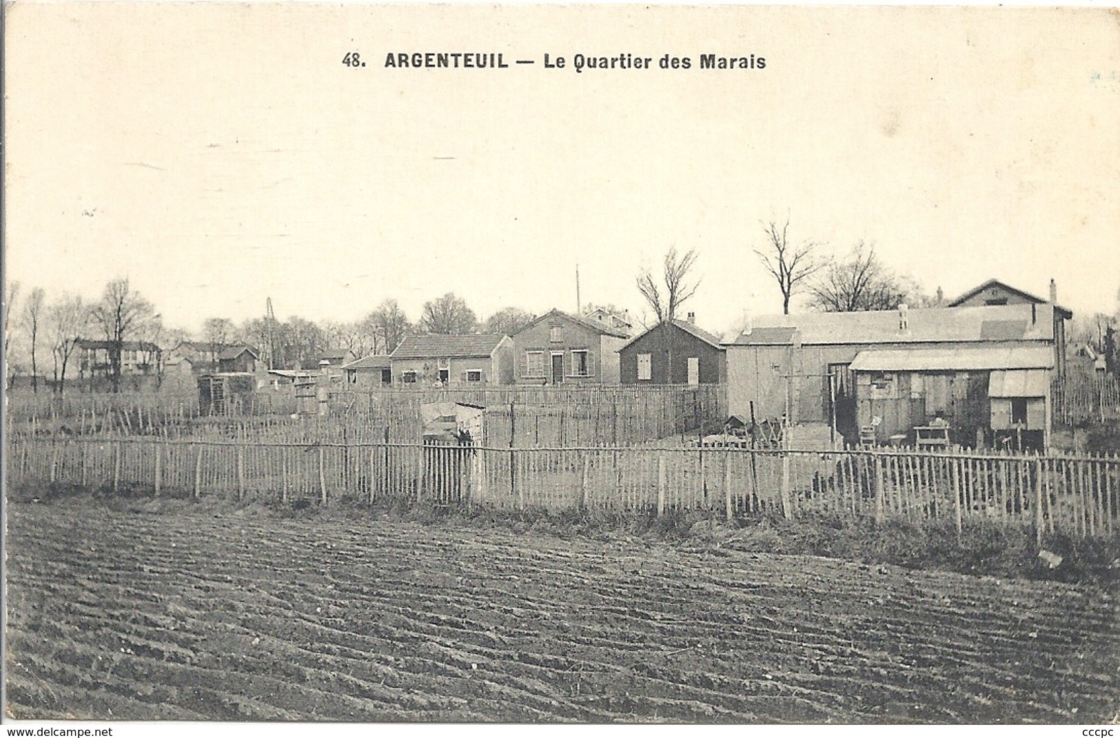 CPA Argenteuil Quartier des Marais