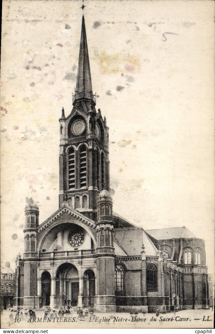 CPA Armentieres L'Eglise Notre Dame du Sacre Coeur
