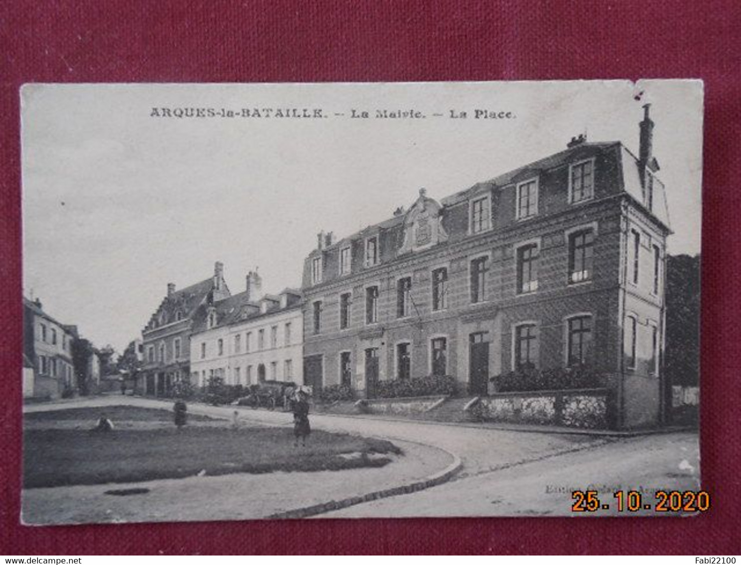 CPA - Arques-la-Bataille - La Mairie - La Place