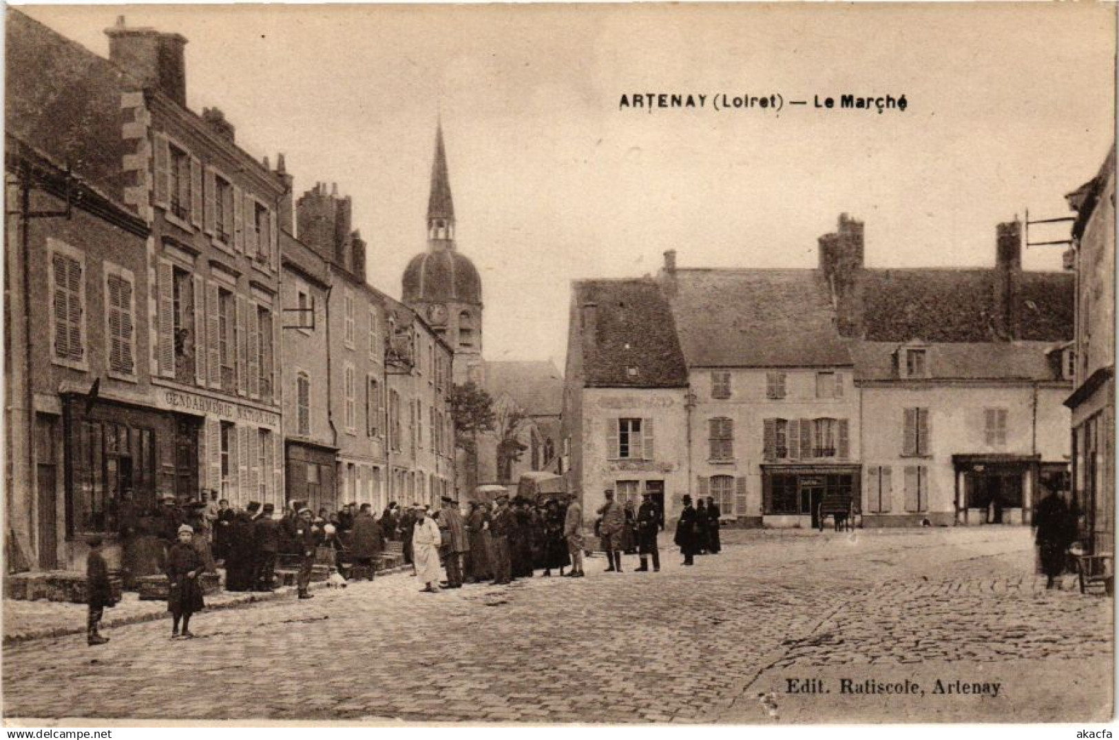 CPA ARTENAY - Le Marché (271478)