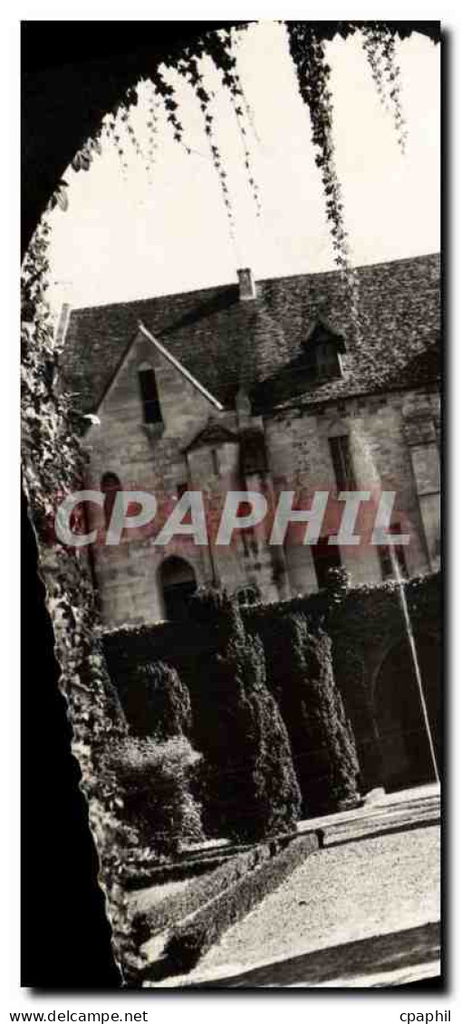 CPA Asnieres sur Oise S et O Batiments des Dortoirs Facade sur le Cloitre