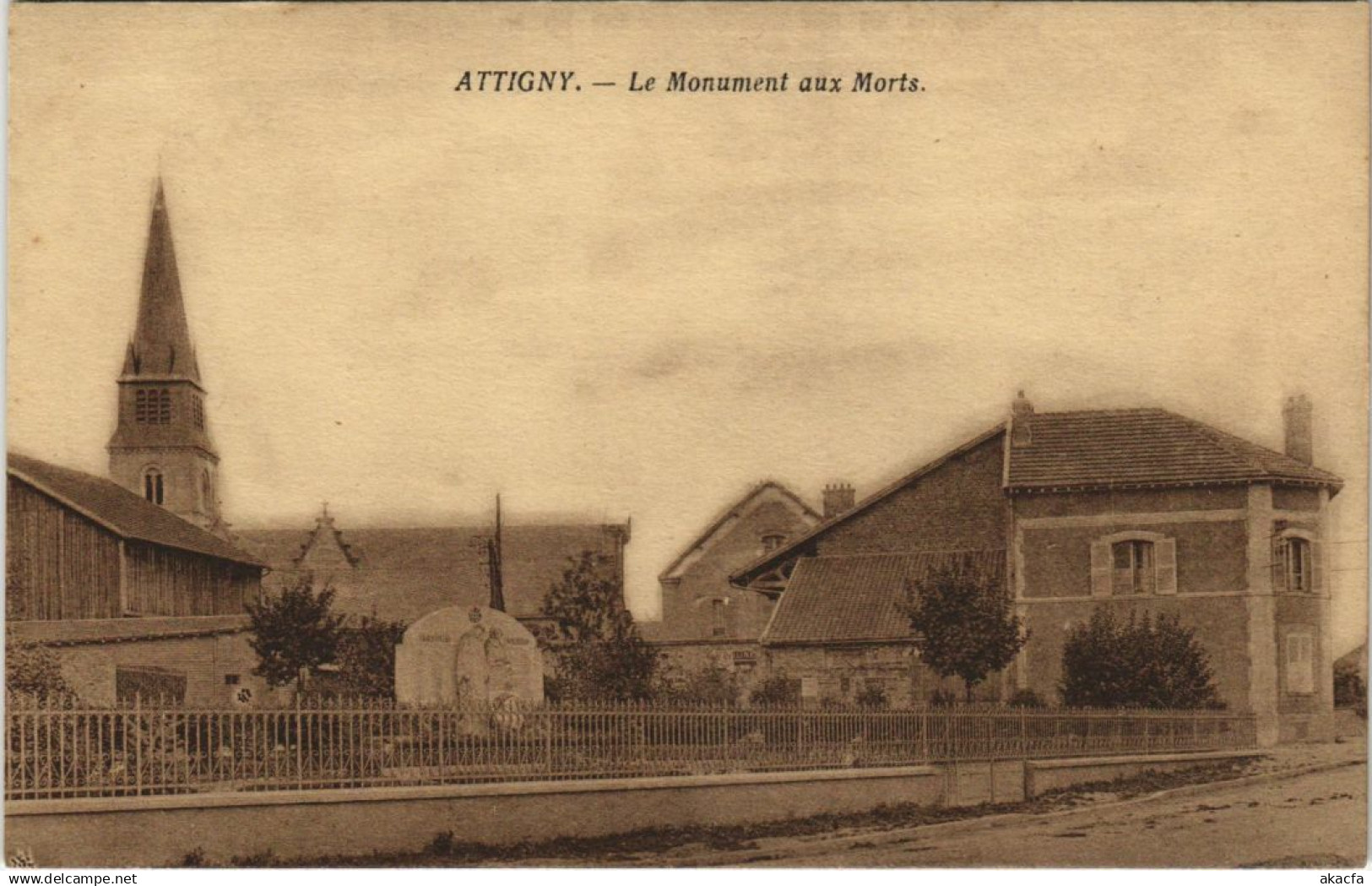 CPA ATTIGNY - Le Monument aux Morts (134957)