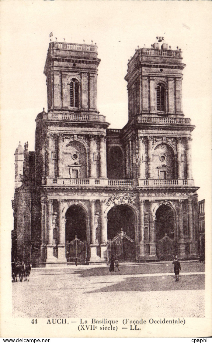 CPA Auch La Basilique