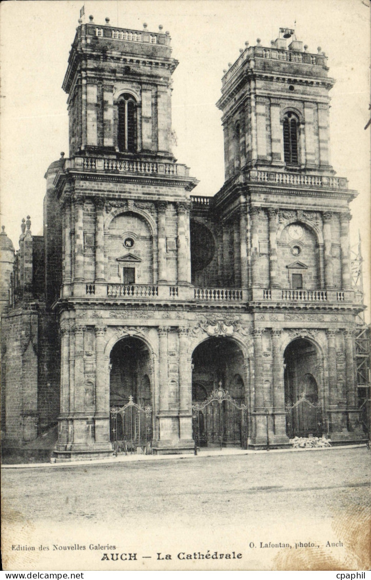 CPA Auch La Cathedrale
