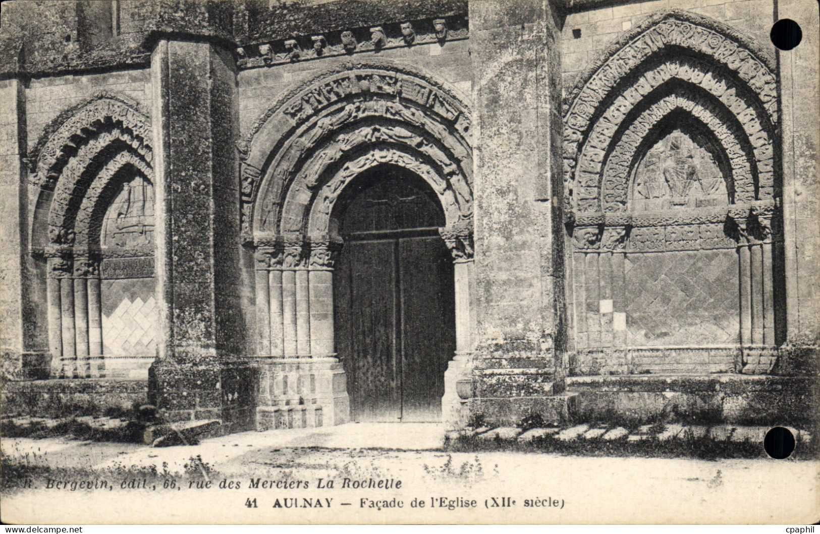 CPA Aulnay Facade de l'Eglise