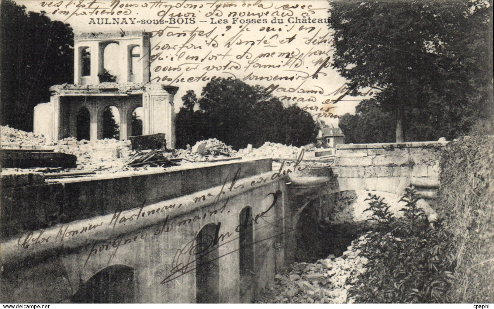 CPA Aulnay sous Bois les Fosses du Chateau