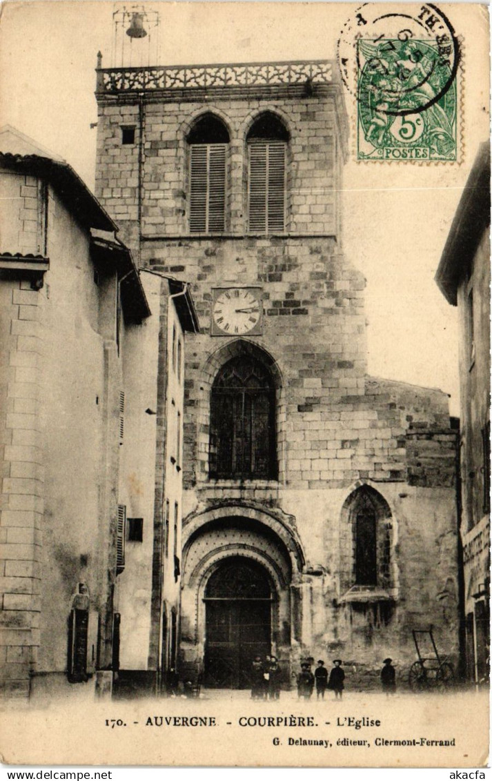 CPA Auvergne COURPIERE L'Église (408765)