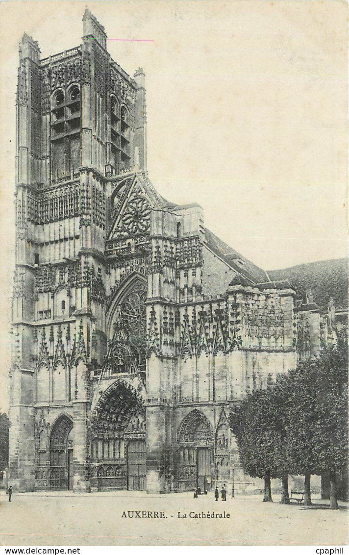 CPA Auxerre La Cathedrale