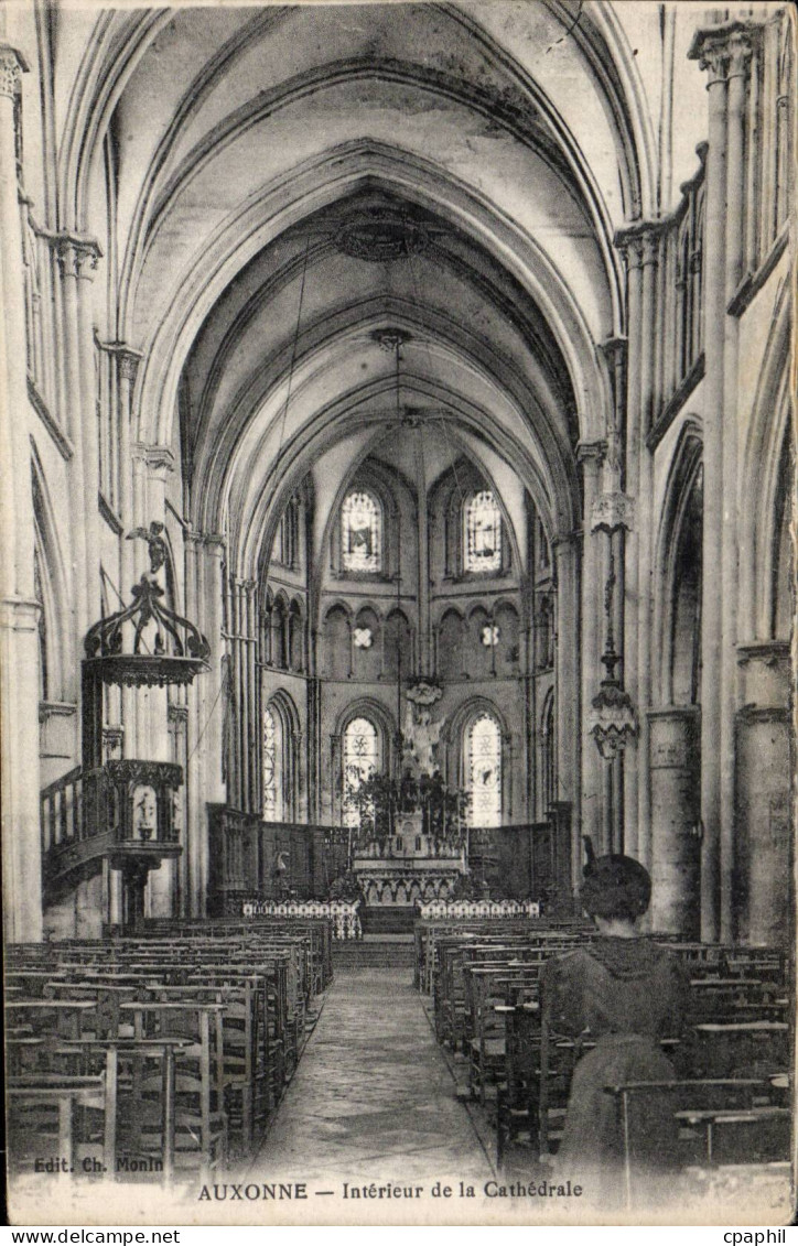 CPA Auxonne Interieur de la cathedrale