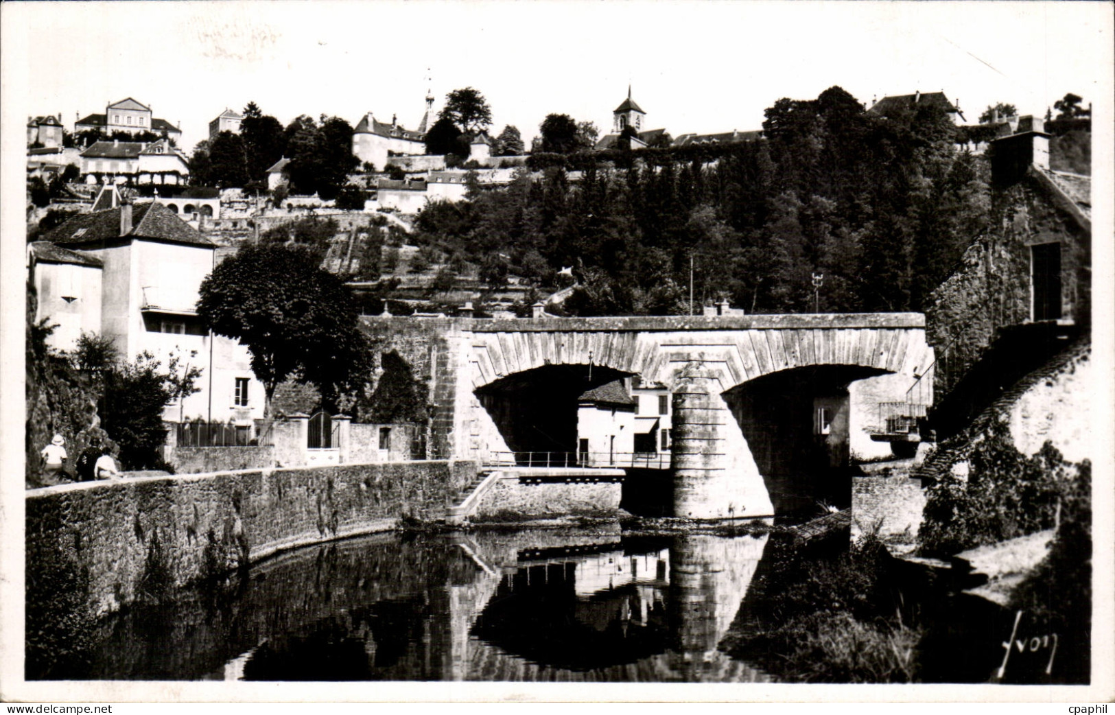 CPA Avallon Cousin le pont