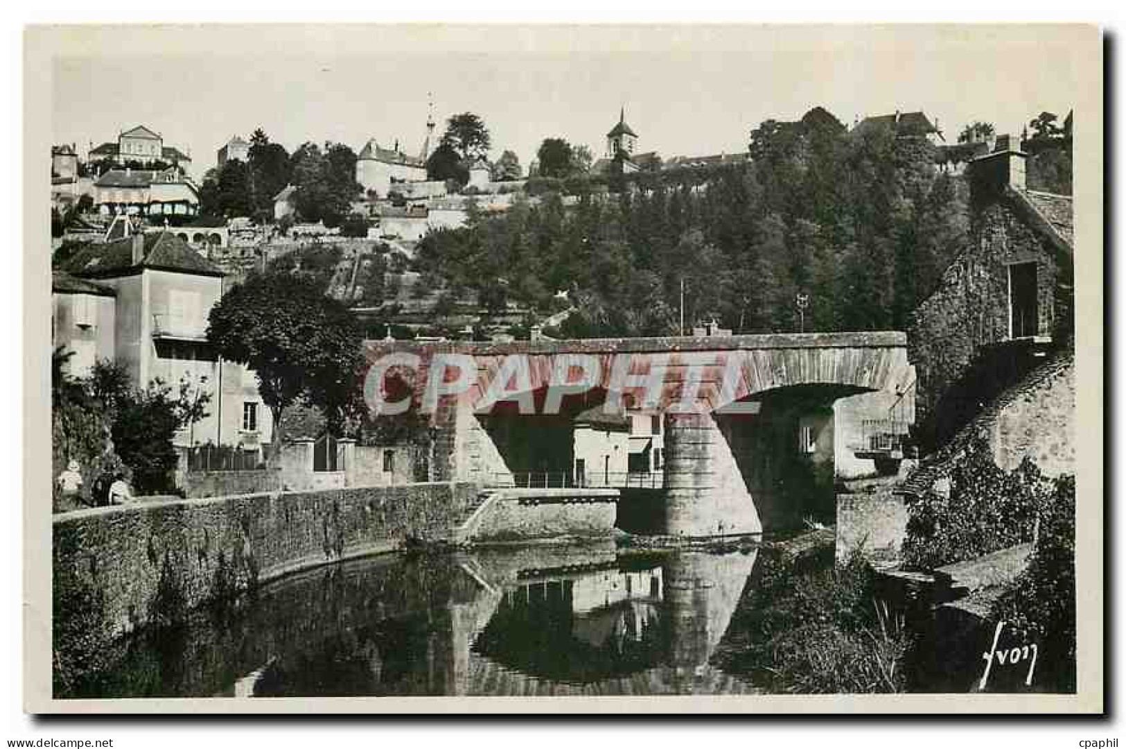 CPA Avallon Yonne Cousin le Pont