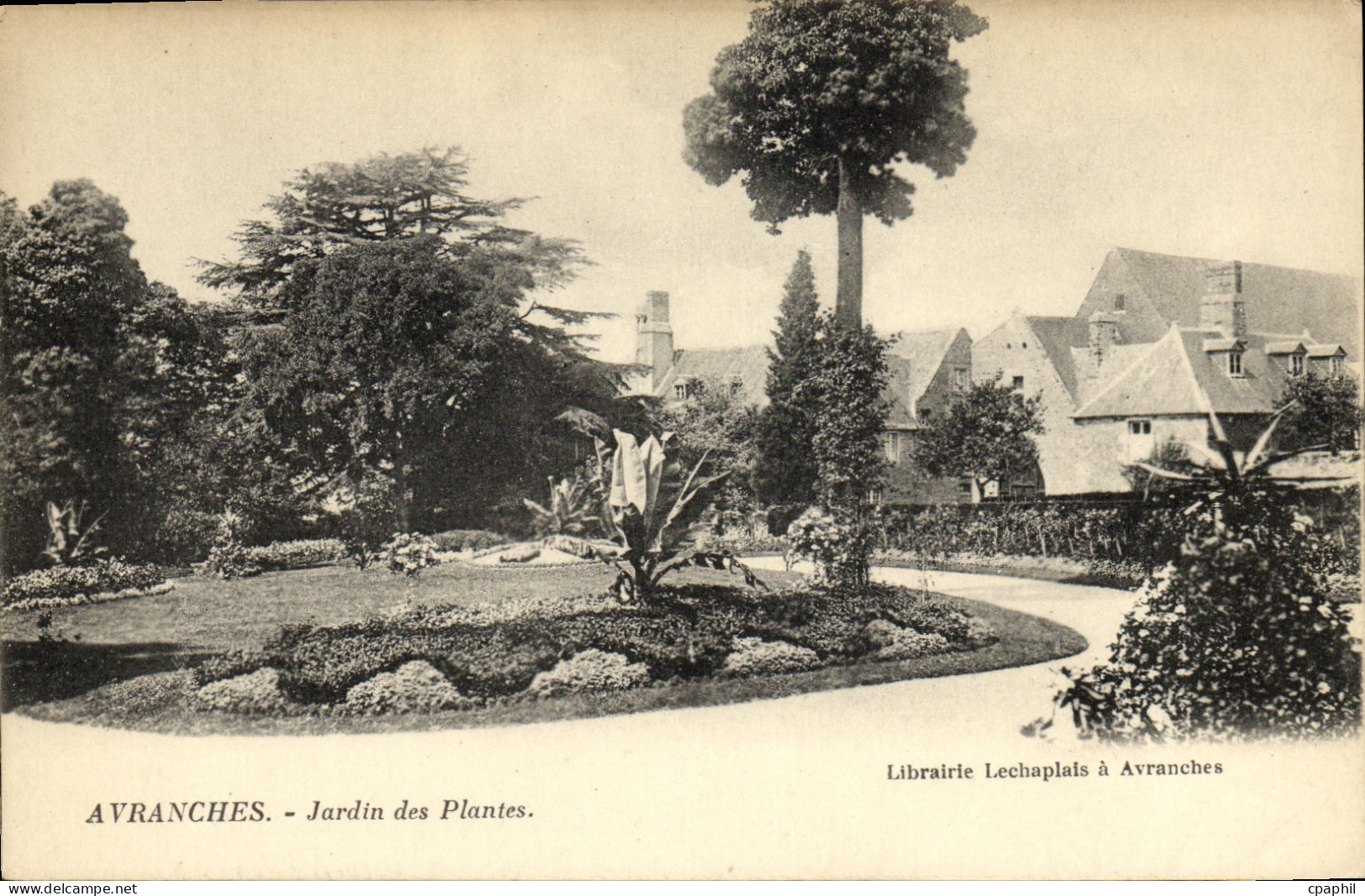 CPA Avranches Jardin des Plantes