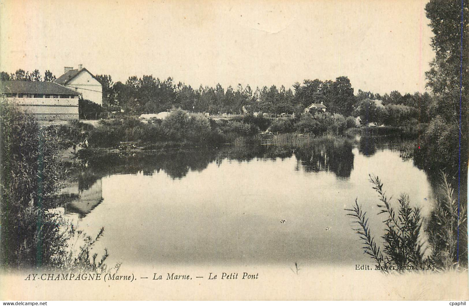 CPA Ay Champagne (Marne) La Marne Le Petit Pont