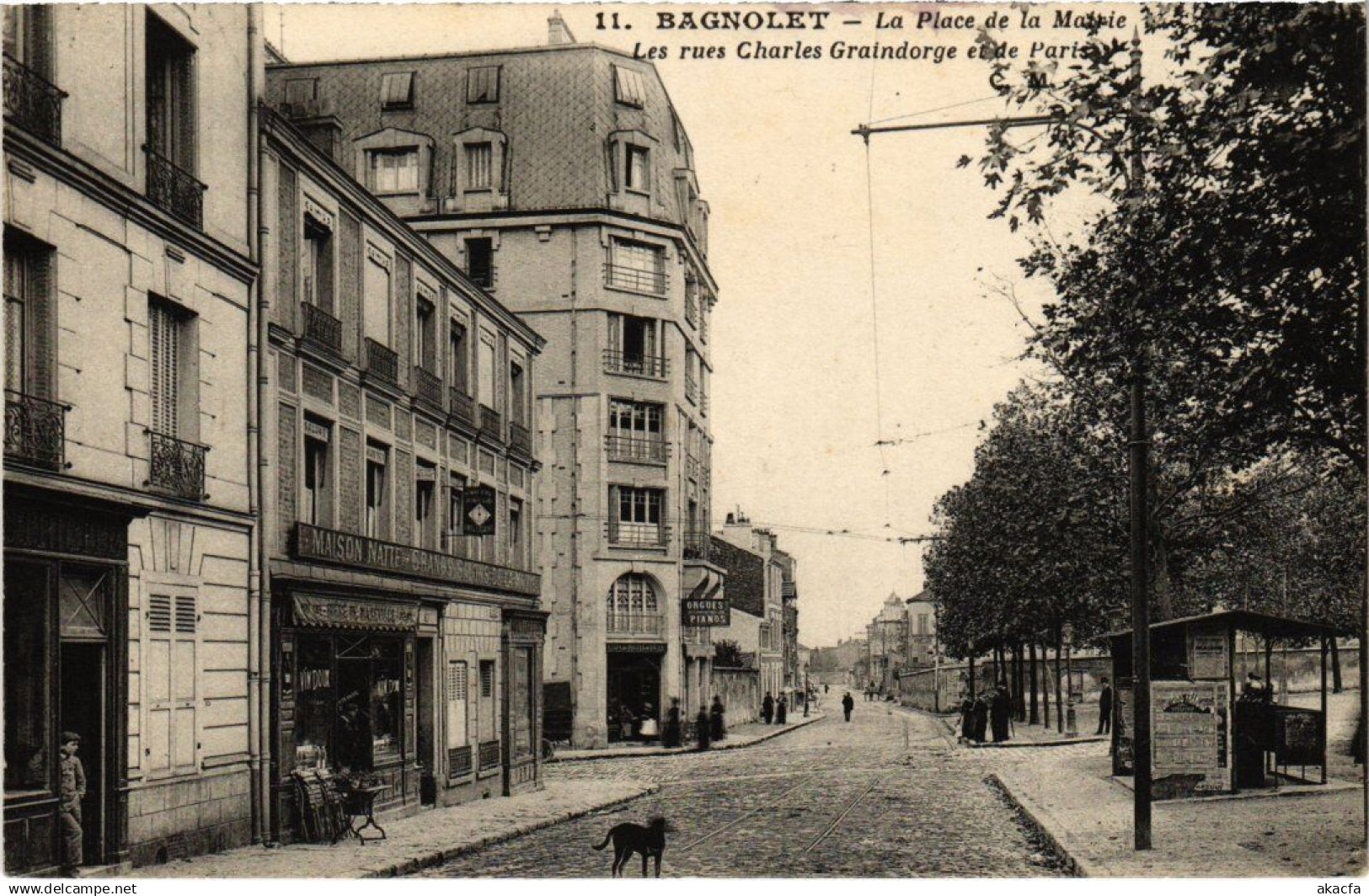 CPA BAGNOLET La Place de la Mairie (1352996)