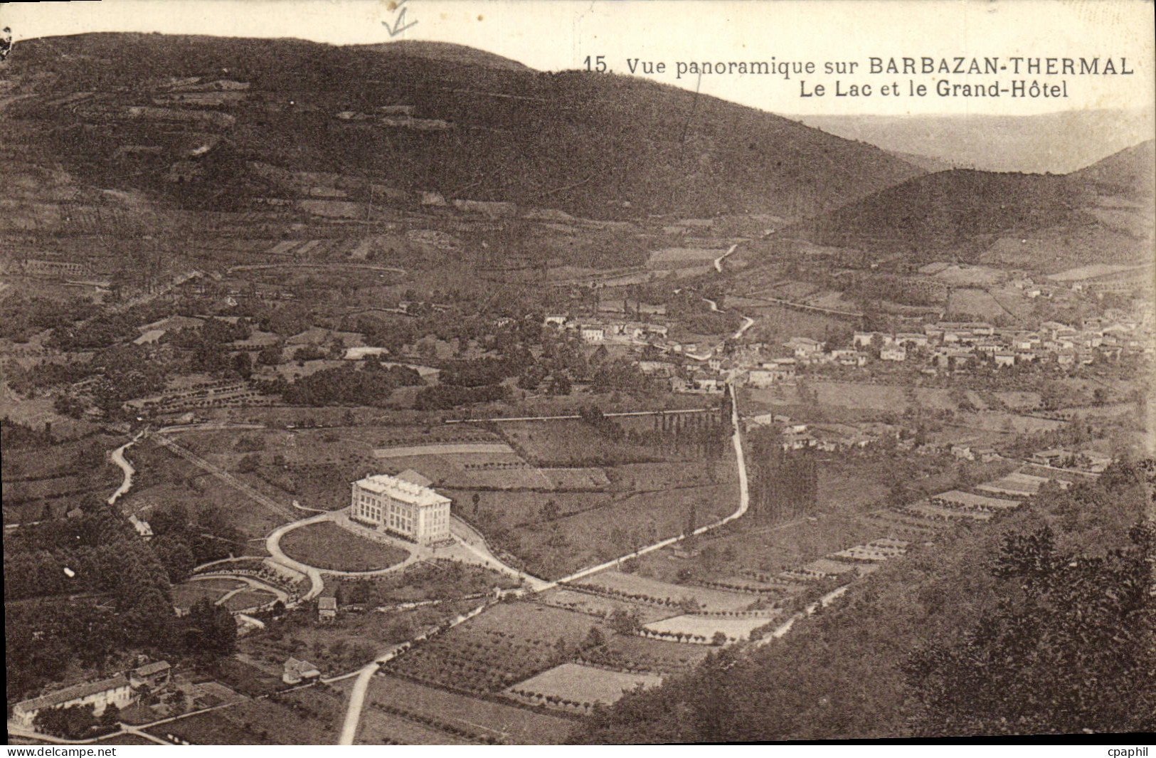 CPA Barbazan Thermal Vue Panoramique Sur Le Lac et le Grand Hotel