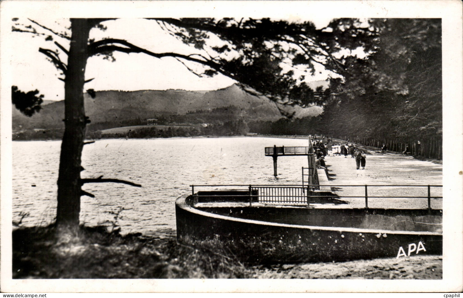 CPA Bassin de Saint Ferreol Le digue