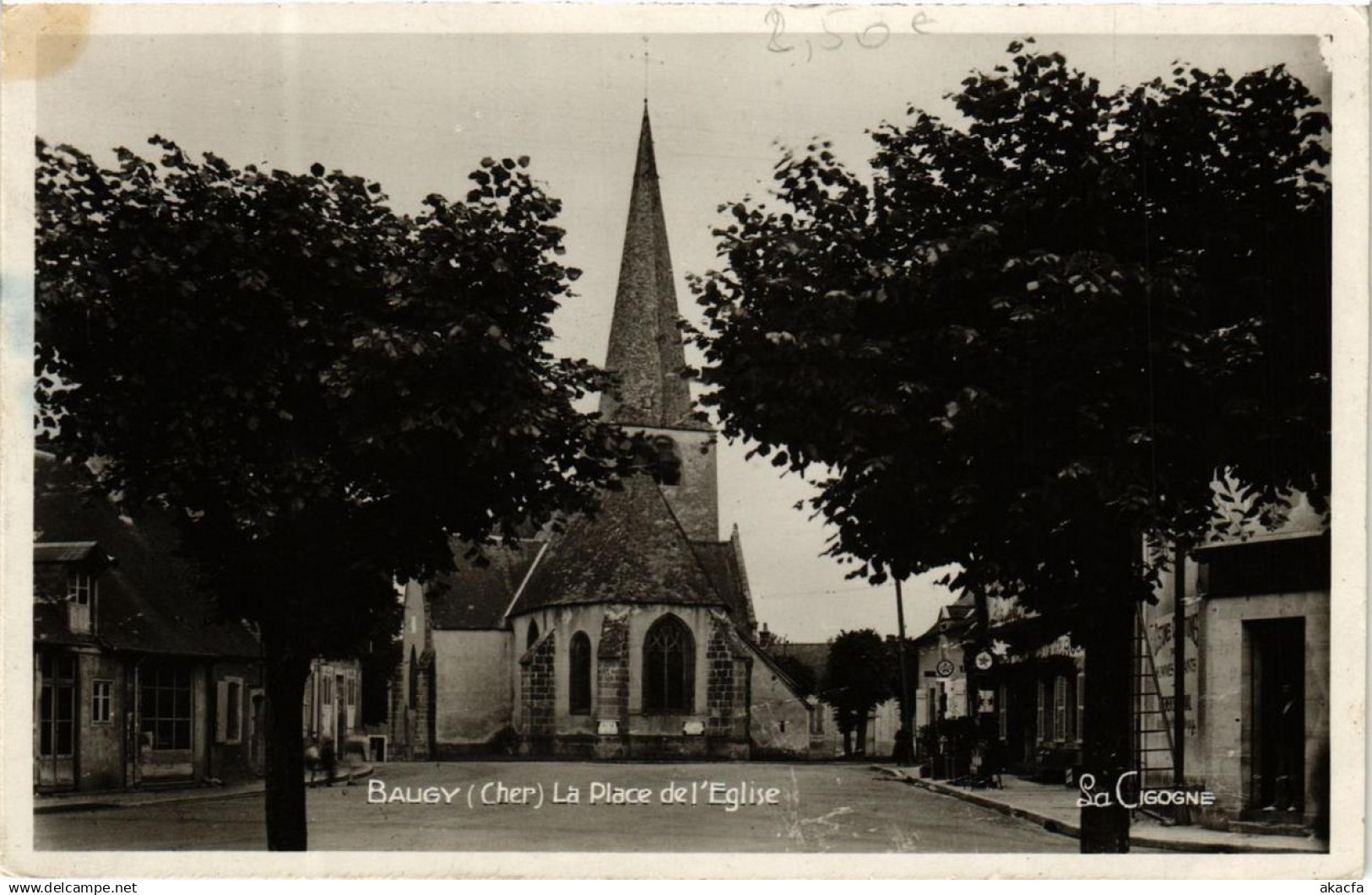 CPA BAUGY La Place de Église (613537)