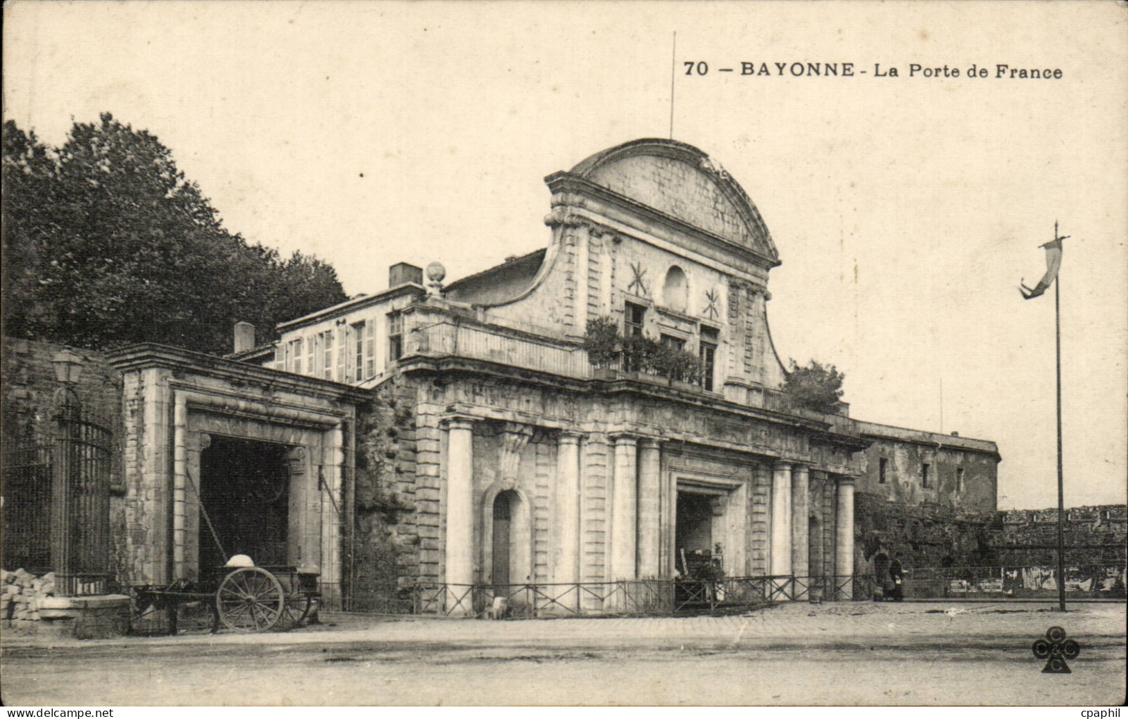CPA Bayonne la porte de France