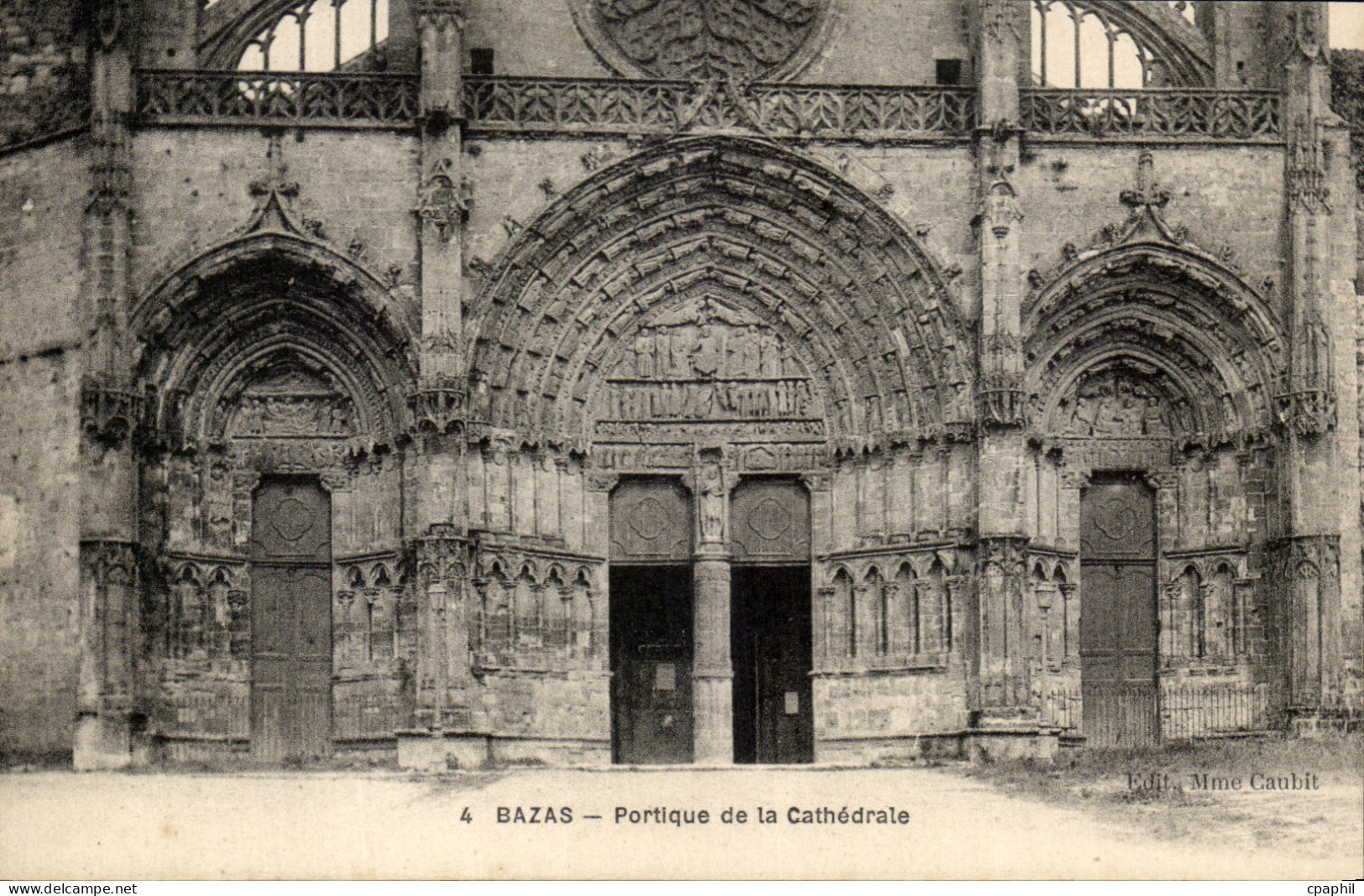 CPA Bazas Portique de la Cathedrale
