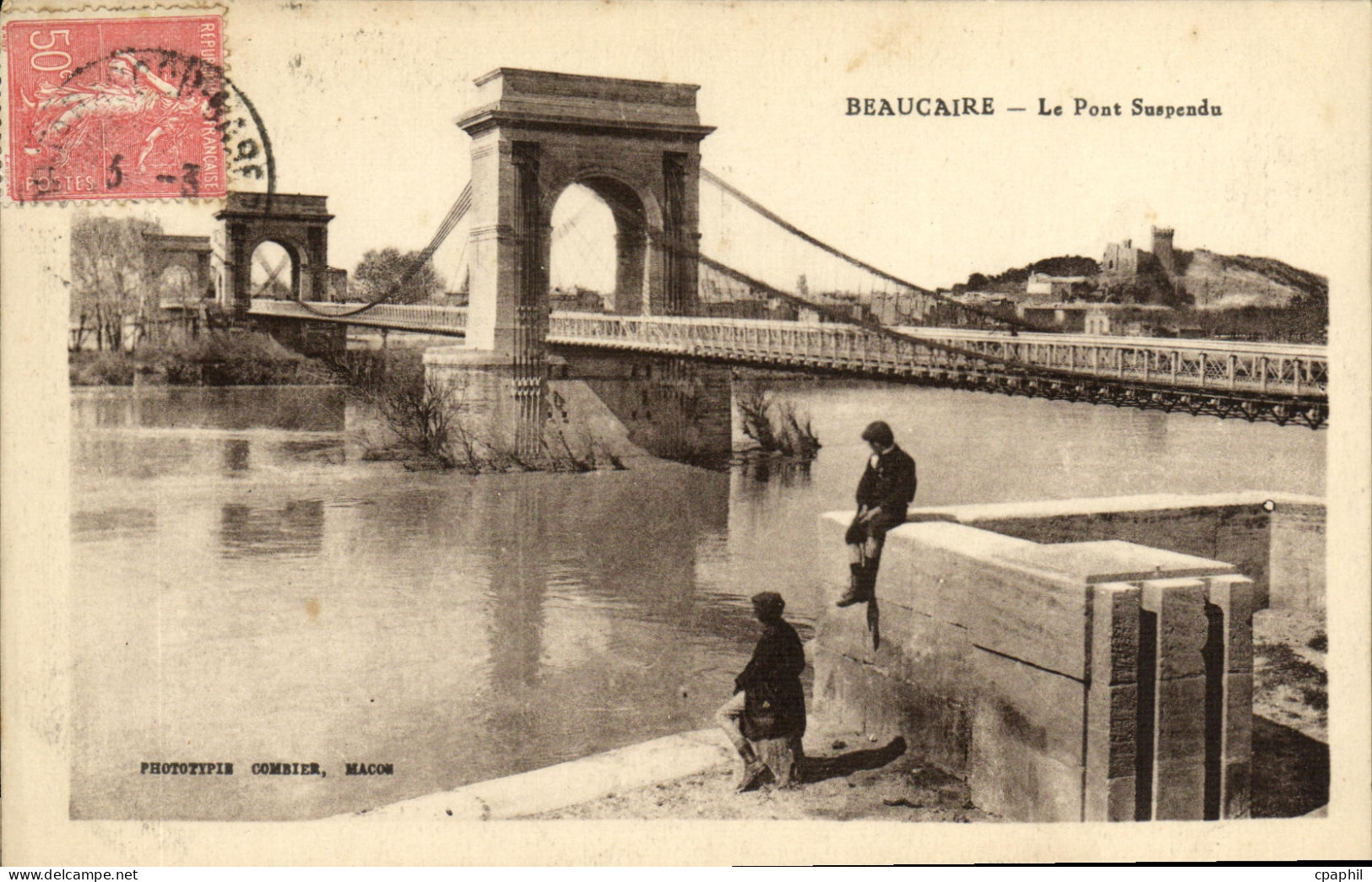 CPA Beaucaire Le Pont Suspendu