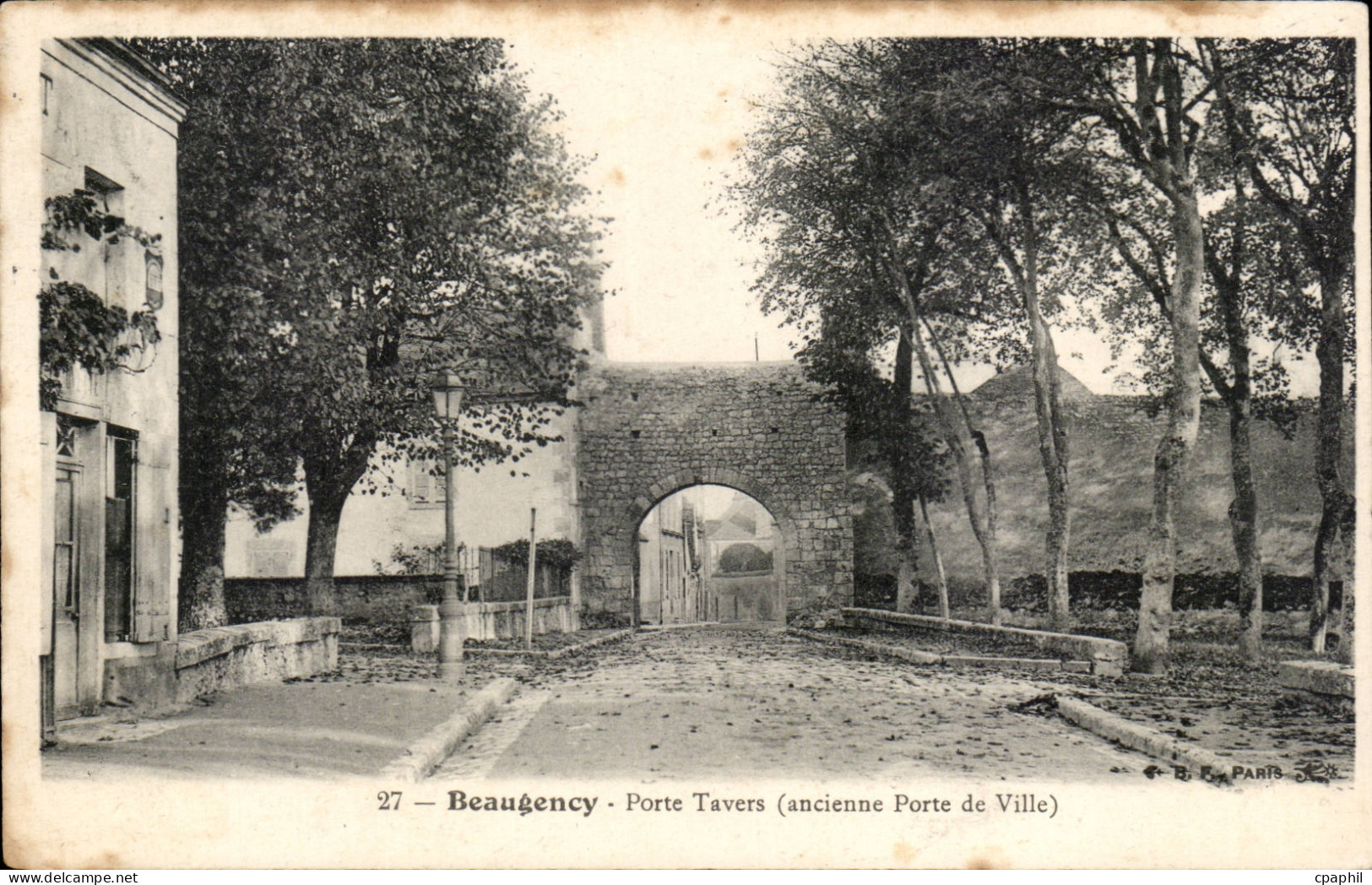 CPA Beaugency Porte Tavers (ancienne porte de ville)